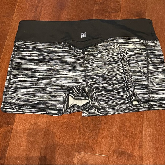 Victoria’s Secret short size L - Picture 3 of 5